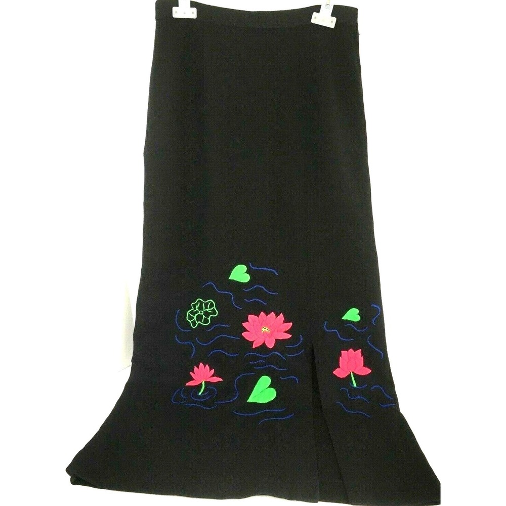 Vintage Womens Maxi Skirt Black Embroidered Flowers‎ 28 Waist Boho Unbranded